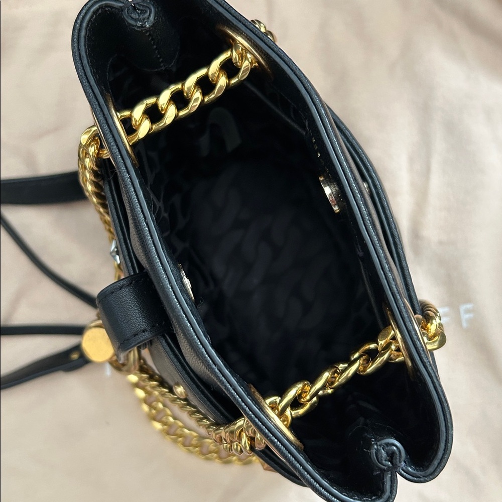 Rebecca Minkoff stars and moon small bucket Bag with Gold Accents, chain - Picture 5 of 7
